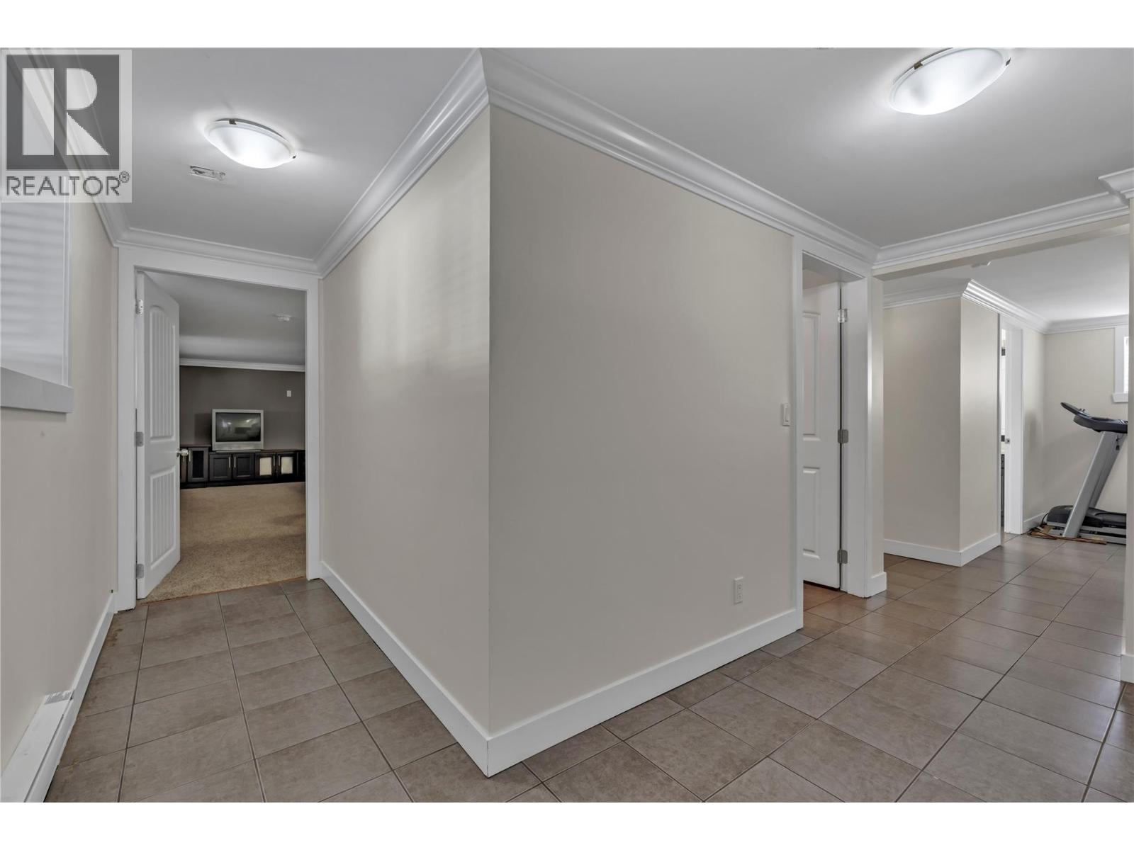 9820 RIPPEN Avenue - 37