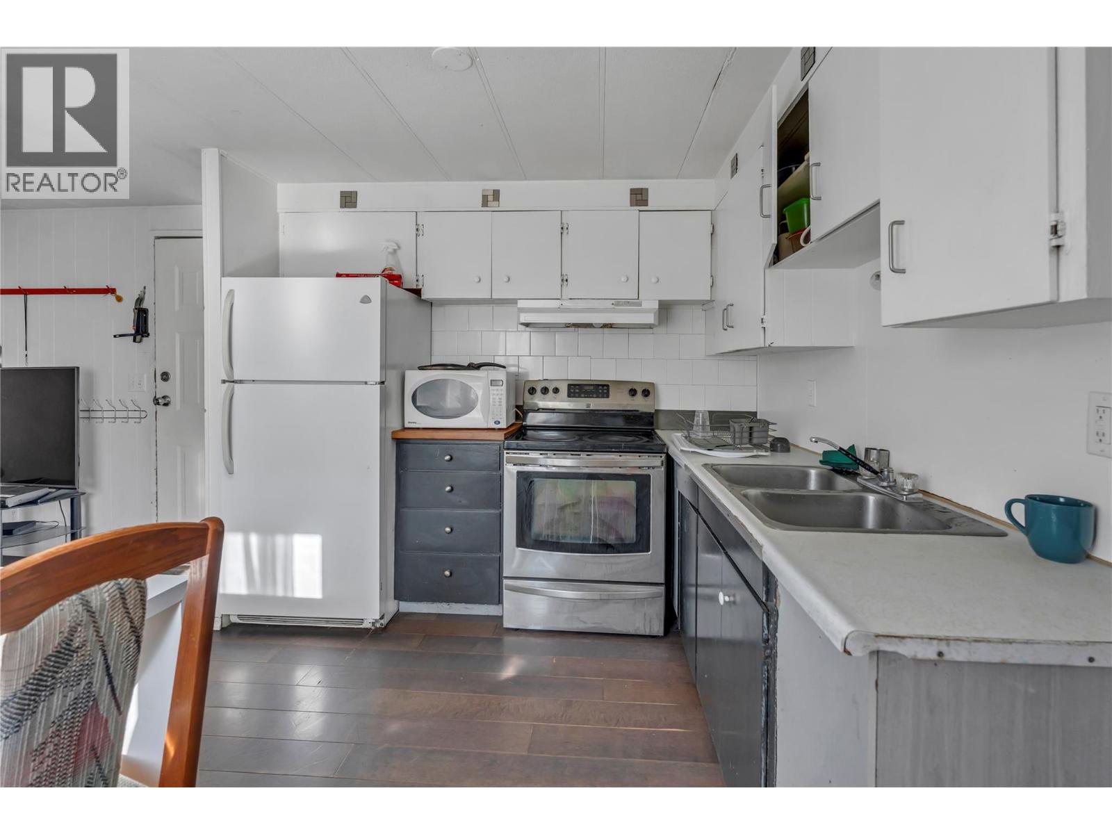 9820 RIPPEN Avenue - 48
