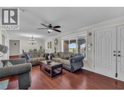 9820 Rippen Avenue, Summerland, BC V0H1Z8 Photo 18