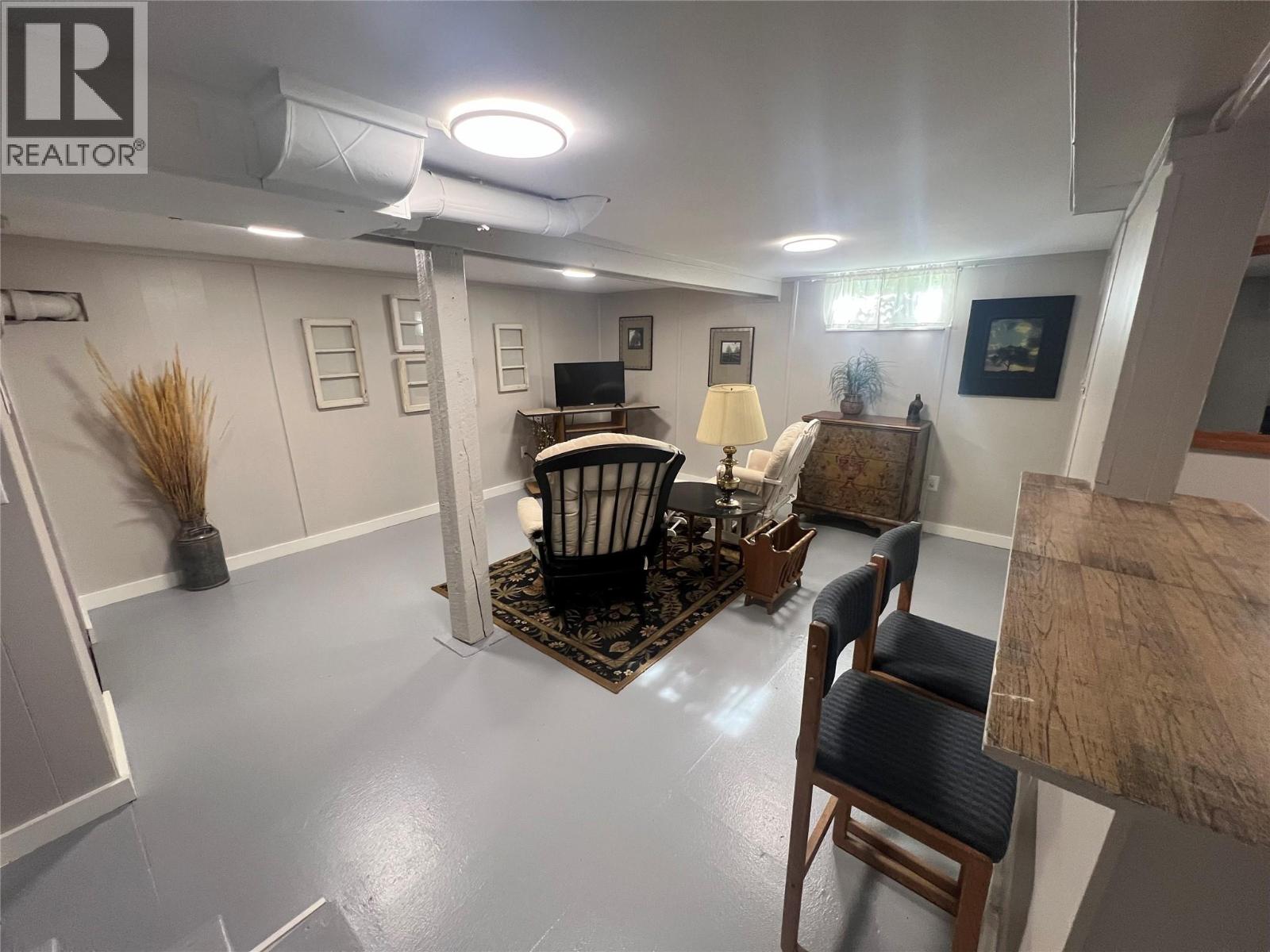 320 Okanagan Avenue SE - 20