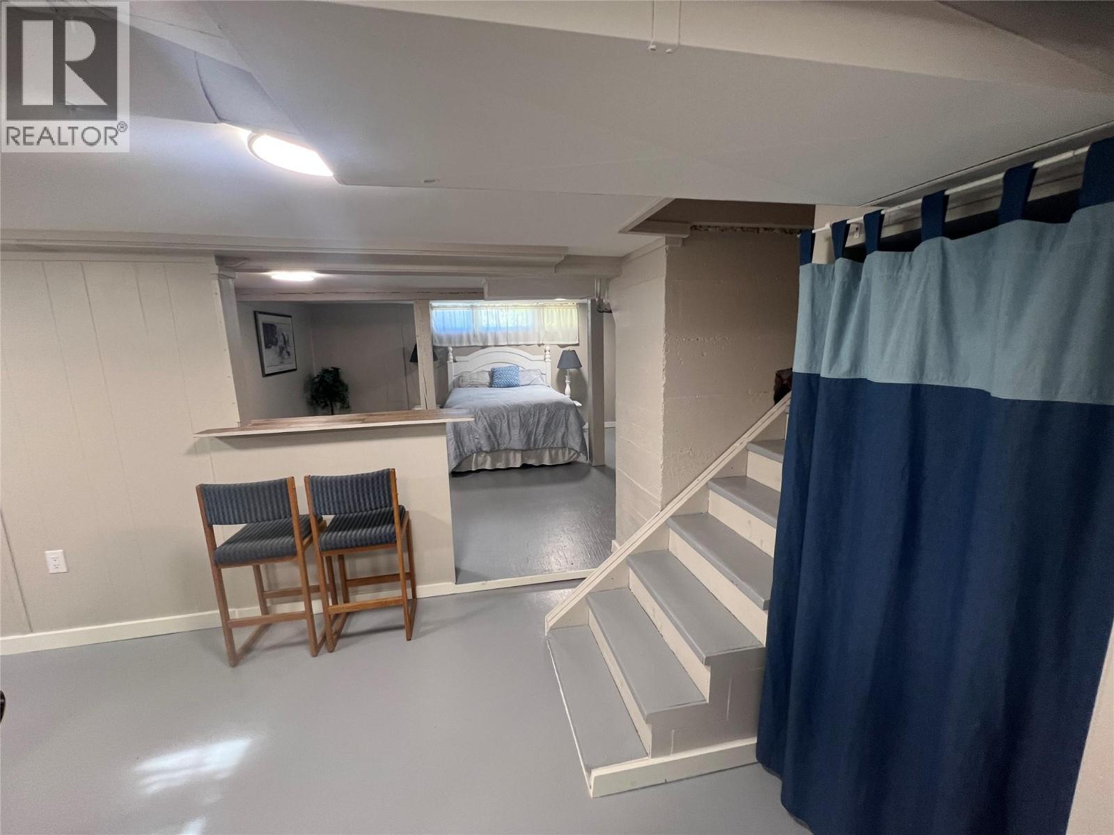 320 Okanagan Avenue SE - 22