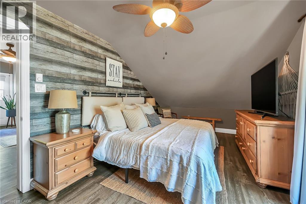 55 LAKESIDE Drive - 25