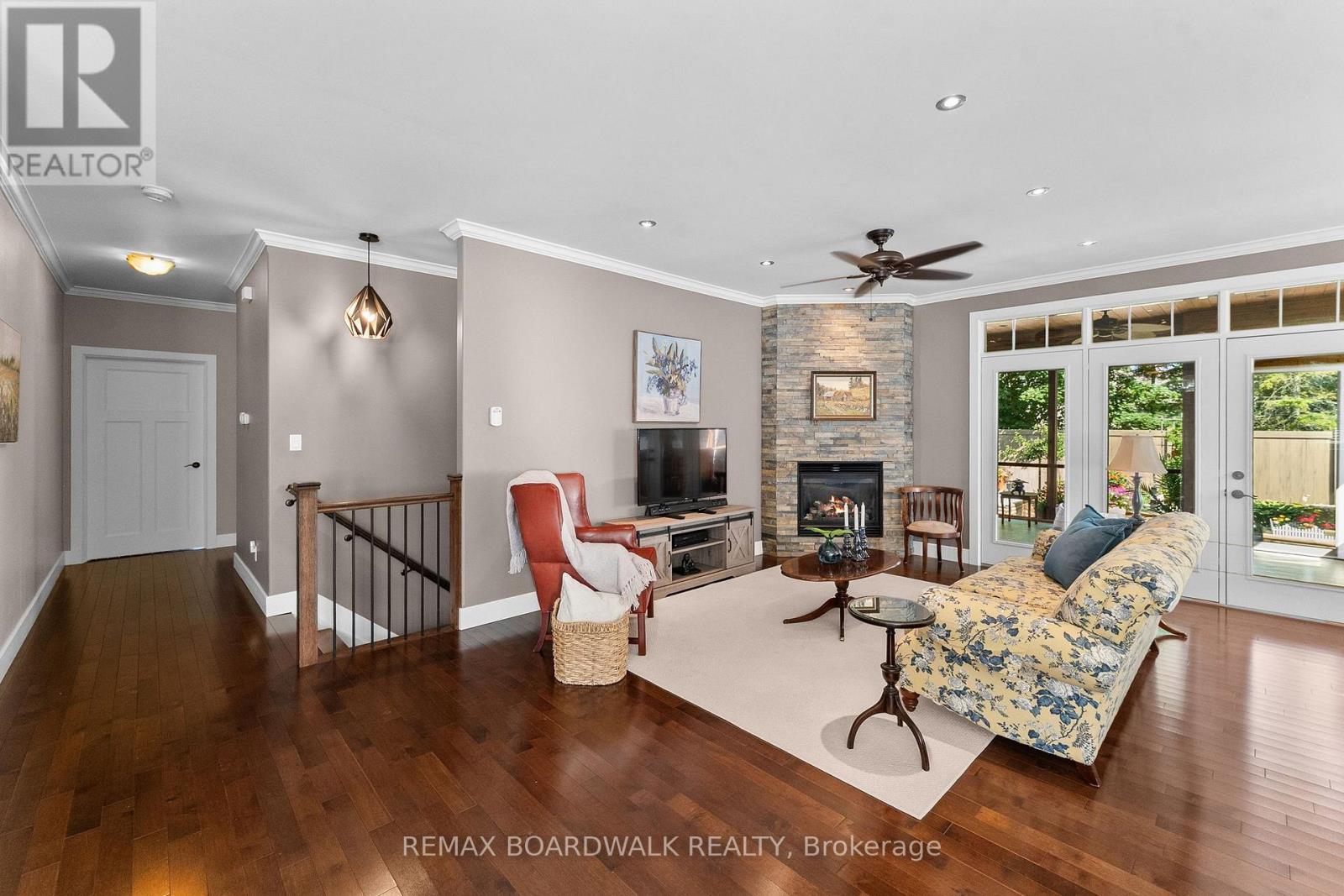 430 MAIN STREET - 5