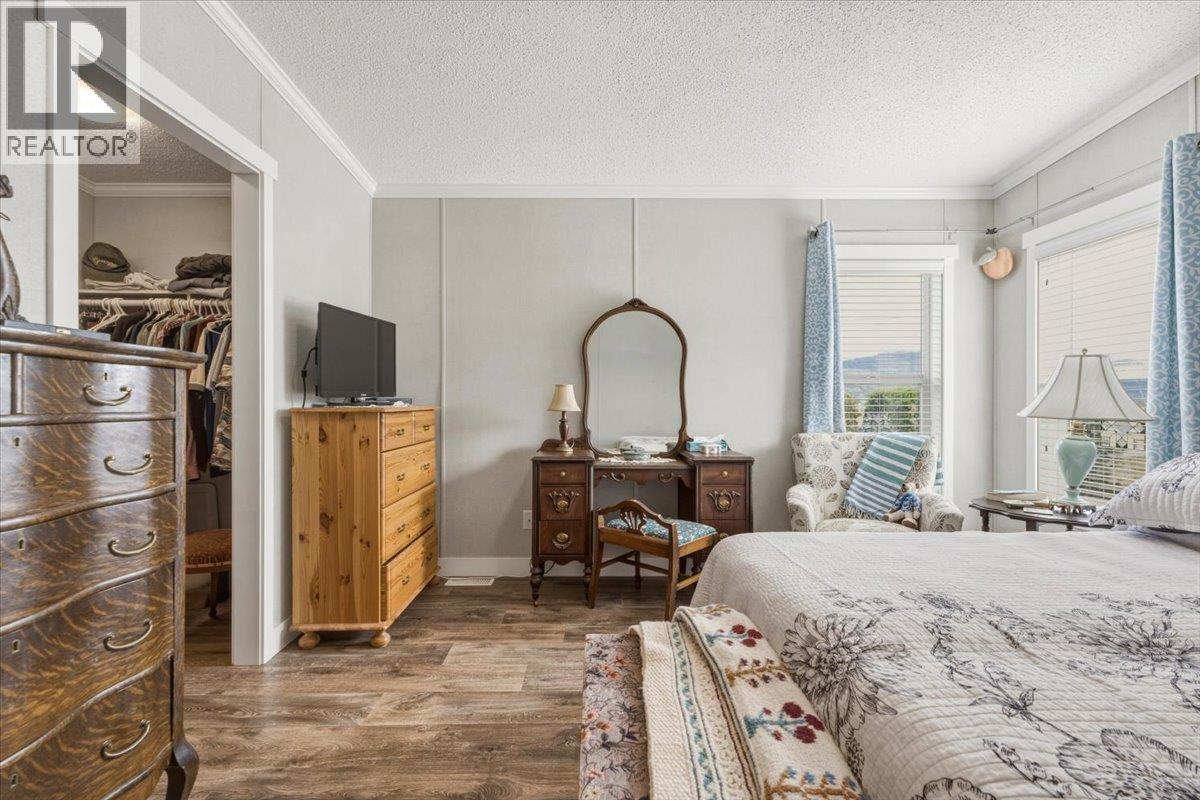 #51 12560 Westside Road - 34