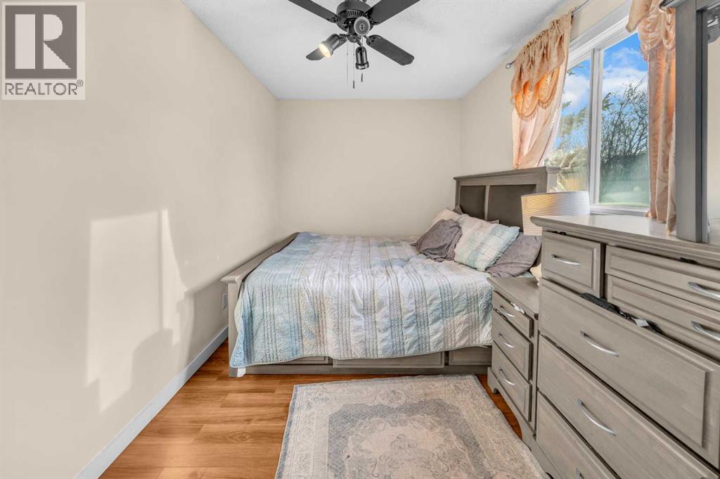120 Castlebrook Rise NE - 15