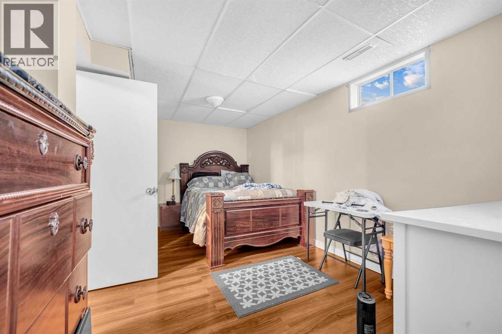 120 Castlebrook Rise NE - 20