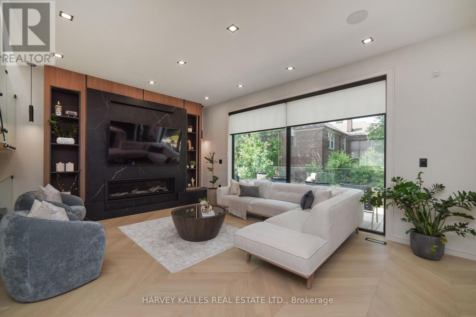 110 MONA DRIVE - 16