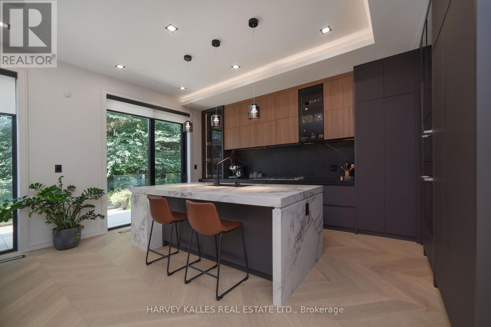110 MONA DRIVE - 19