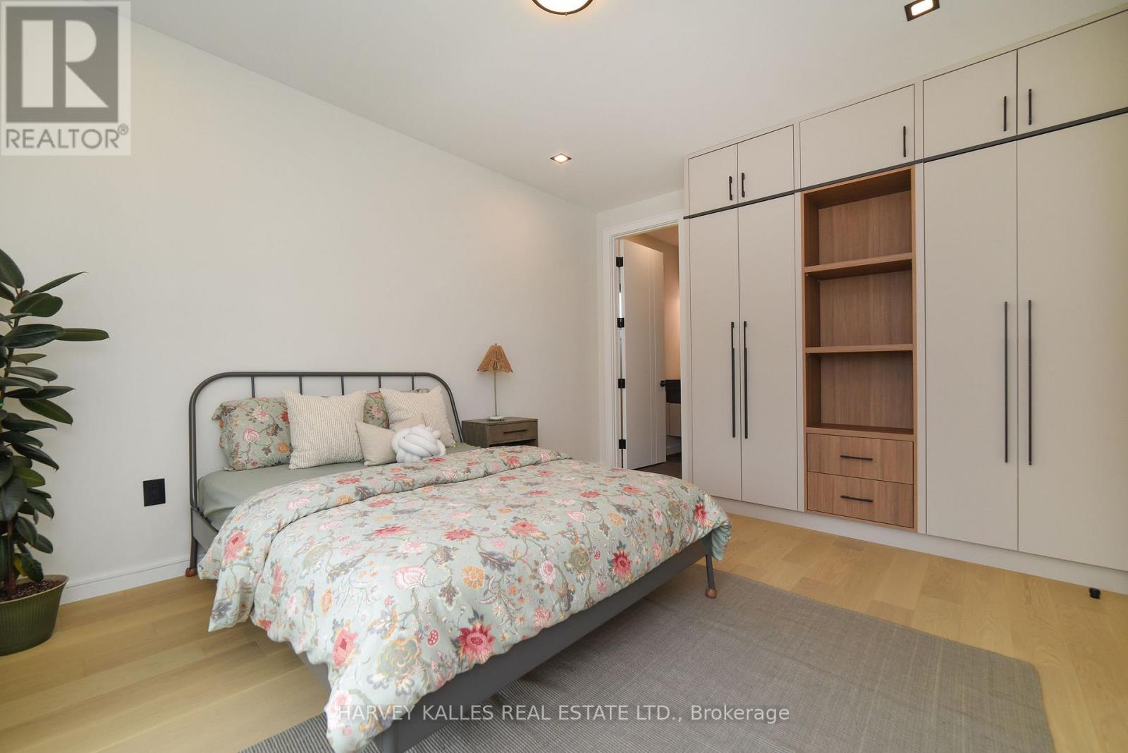 110 MONA DRIVE - 40