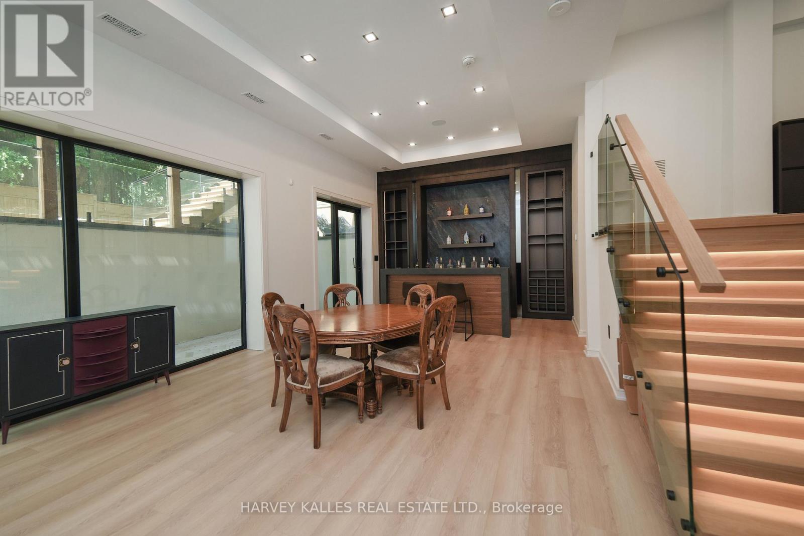 110 MONA DRIVE - 43