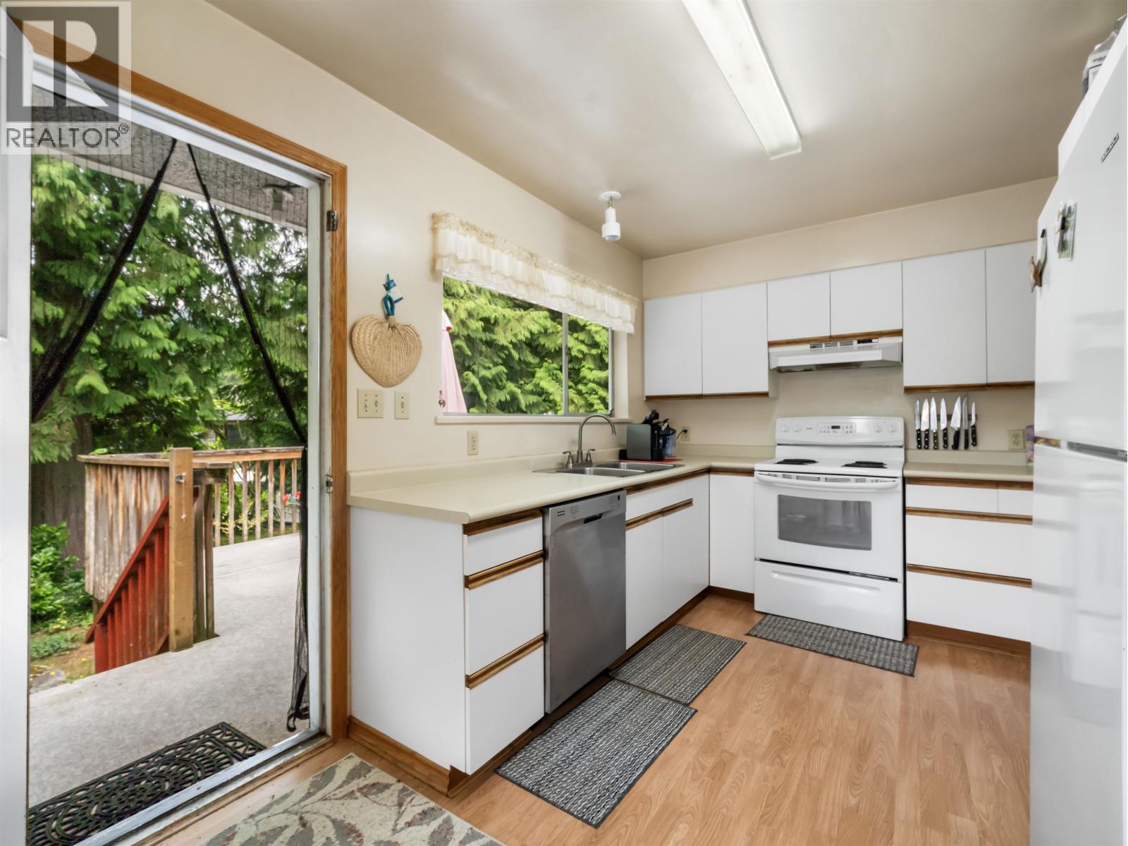 628 E ST. JAMES ROAD, North Vancouver
