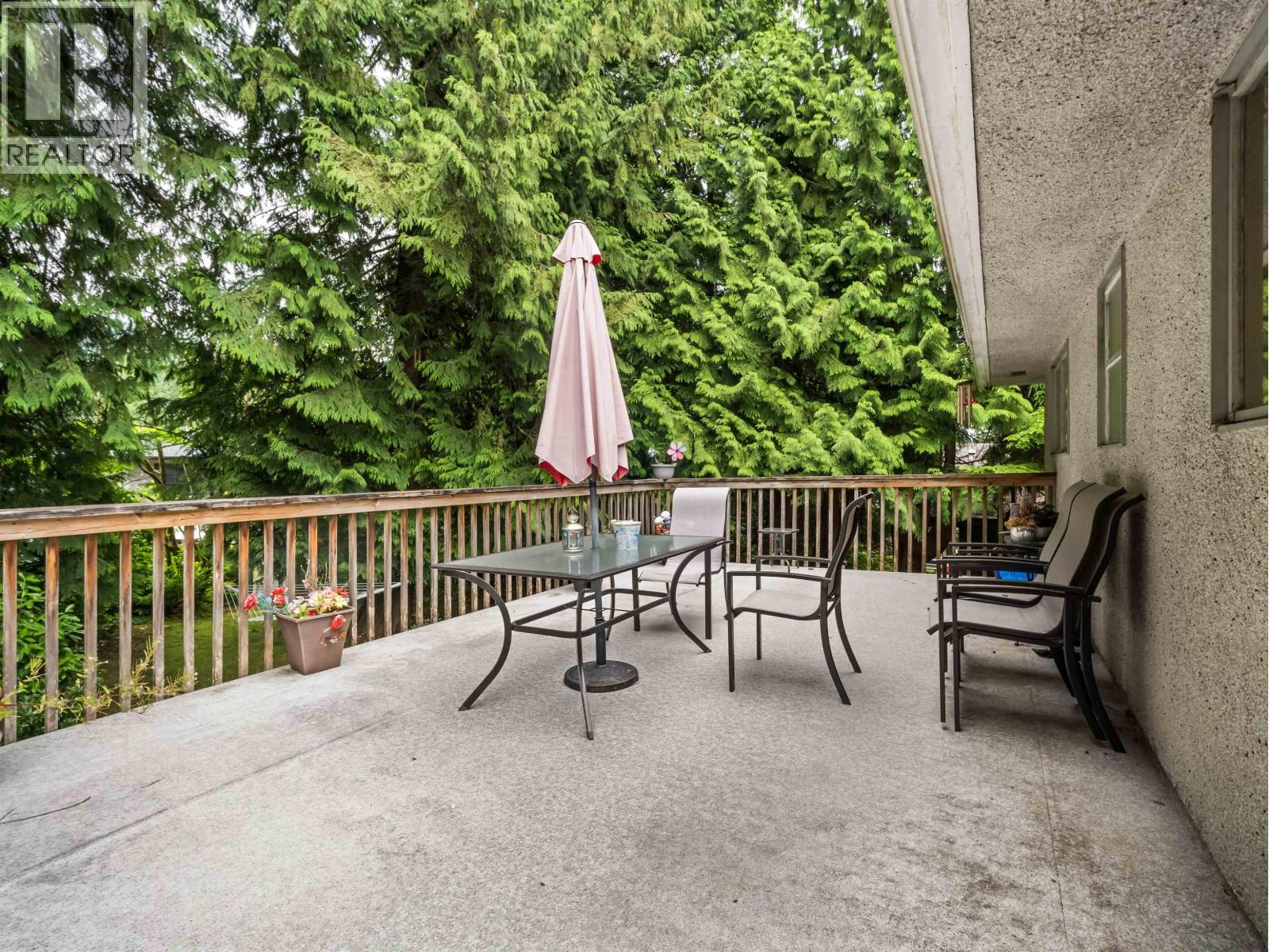 628 E ST. JAMES ROAD, North Vancouver