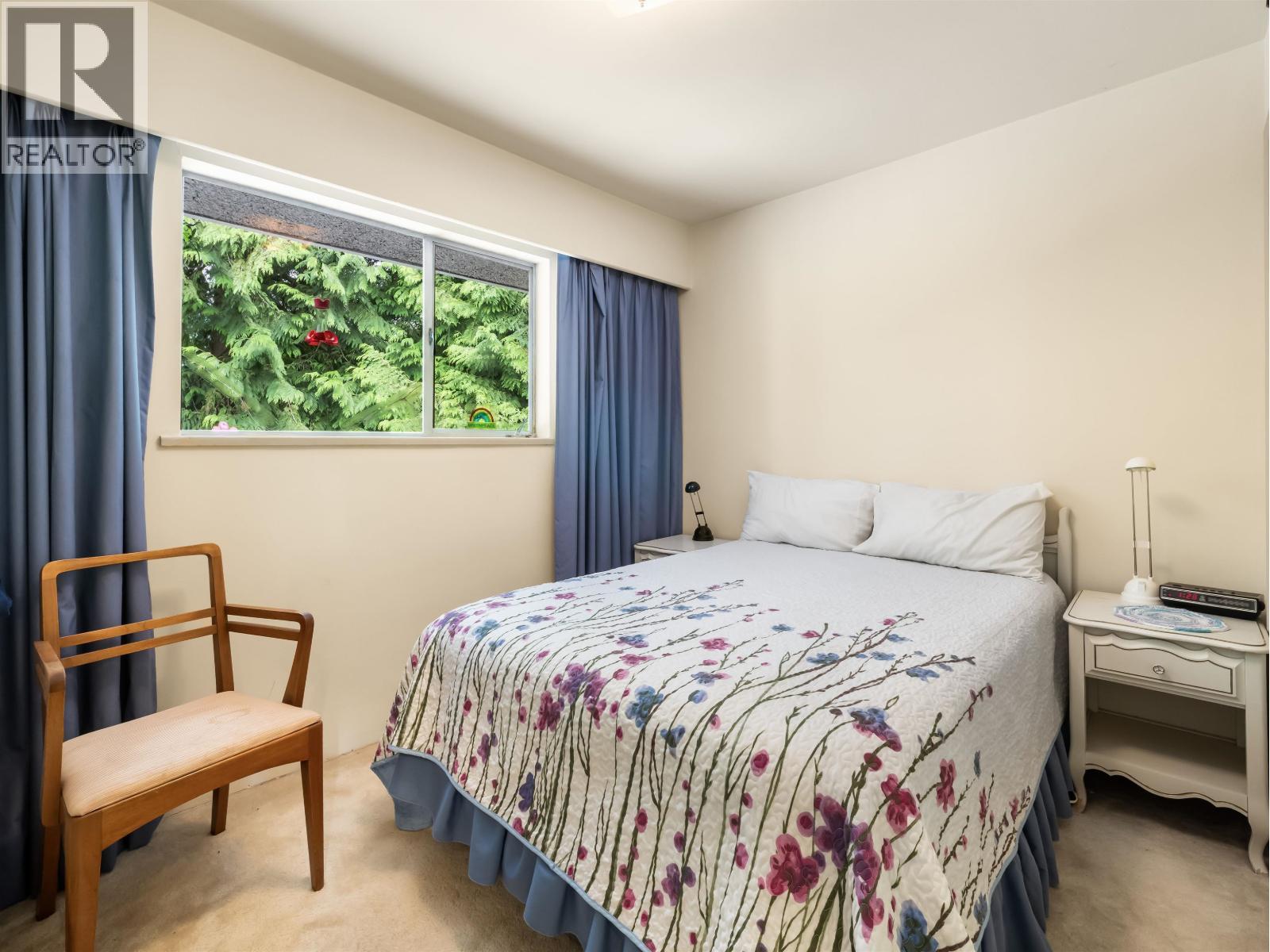 628 E ST. JAMES ROAD, North Vancouver