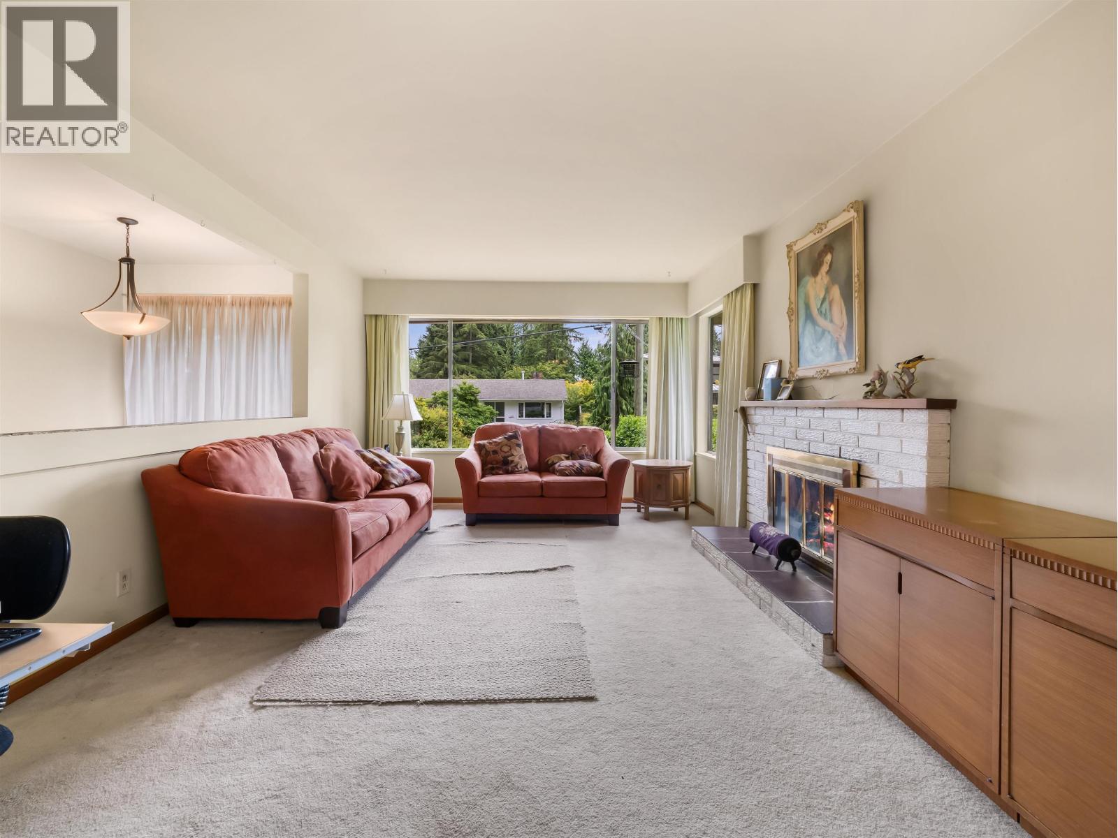 628 E ST. JAMES ROAD, North Vancouver