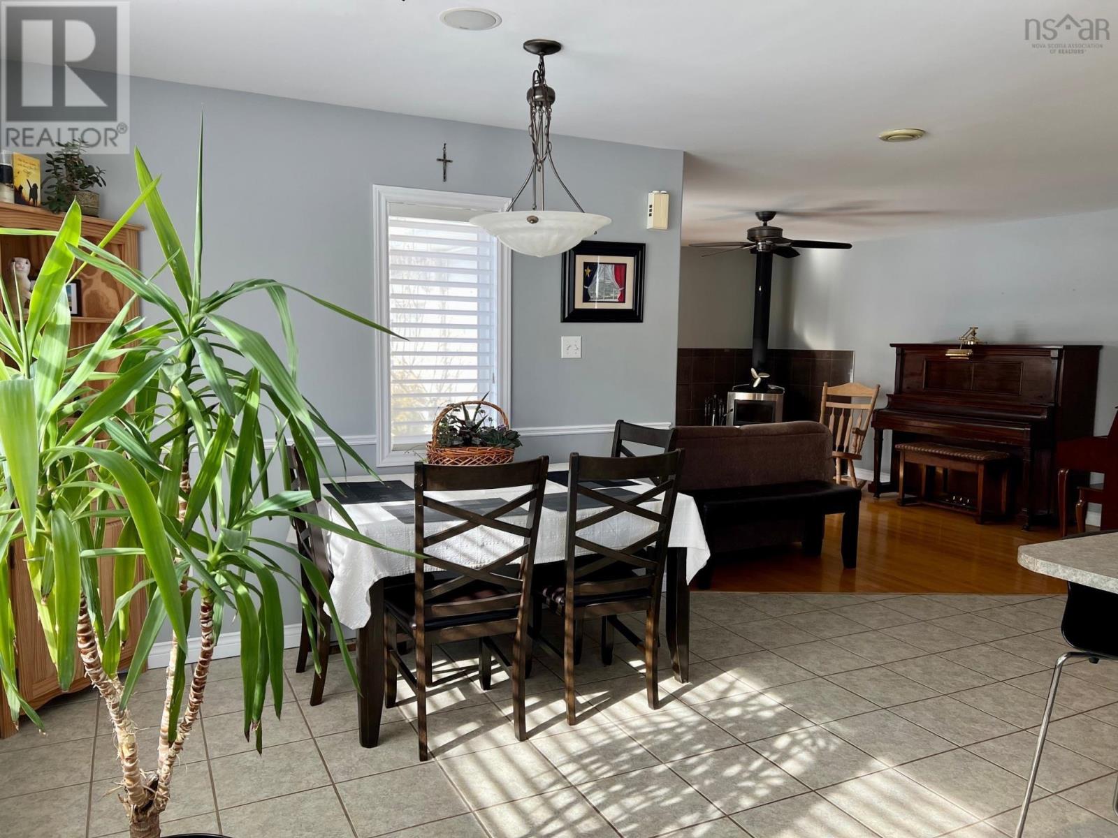 33 Oak Road - 3
