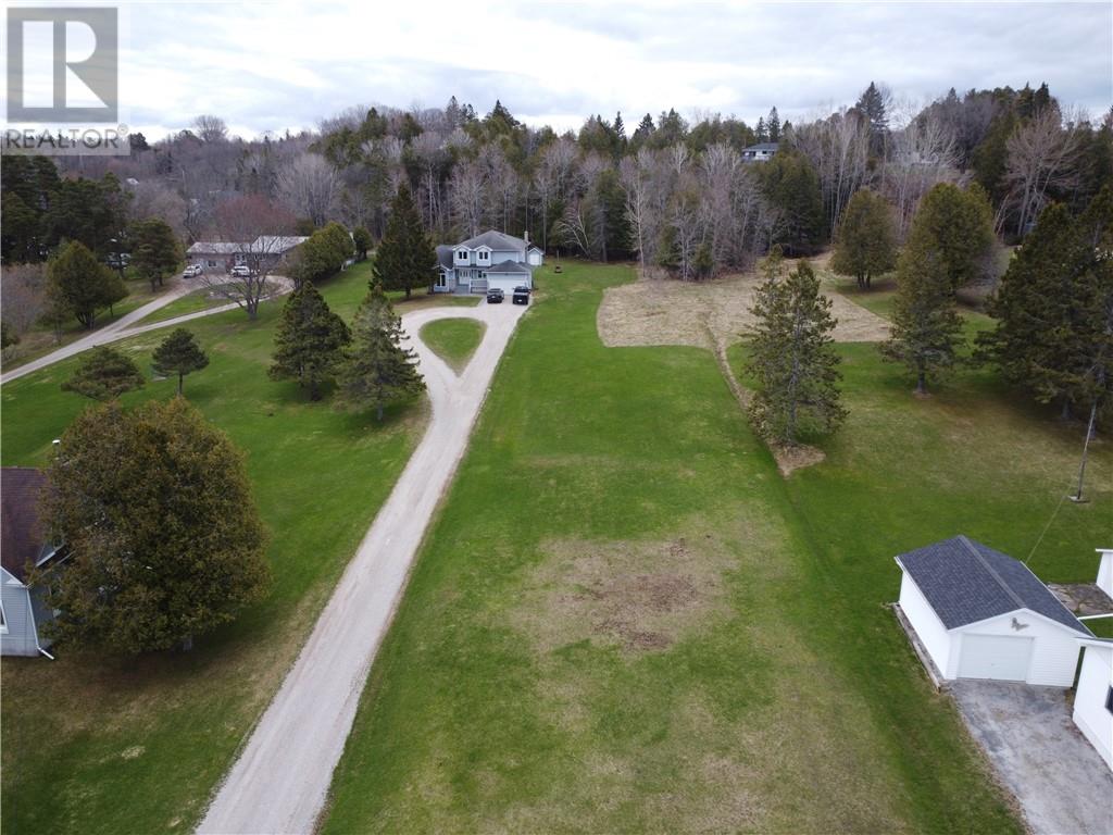 29 Hall Street, Gore Bay — photo 3