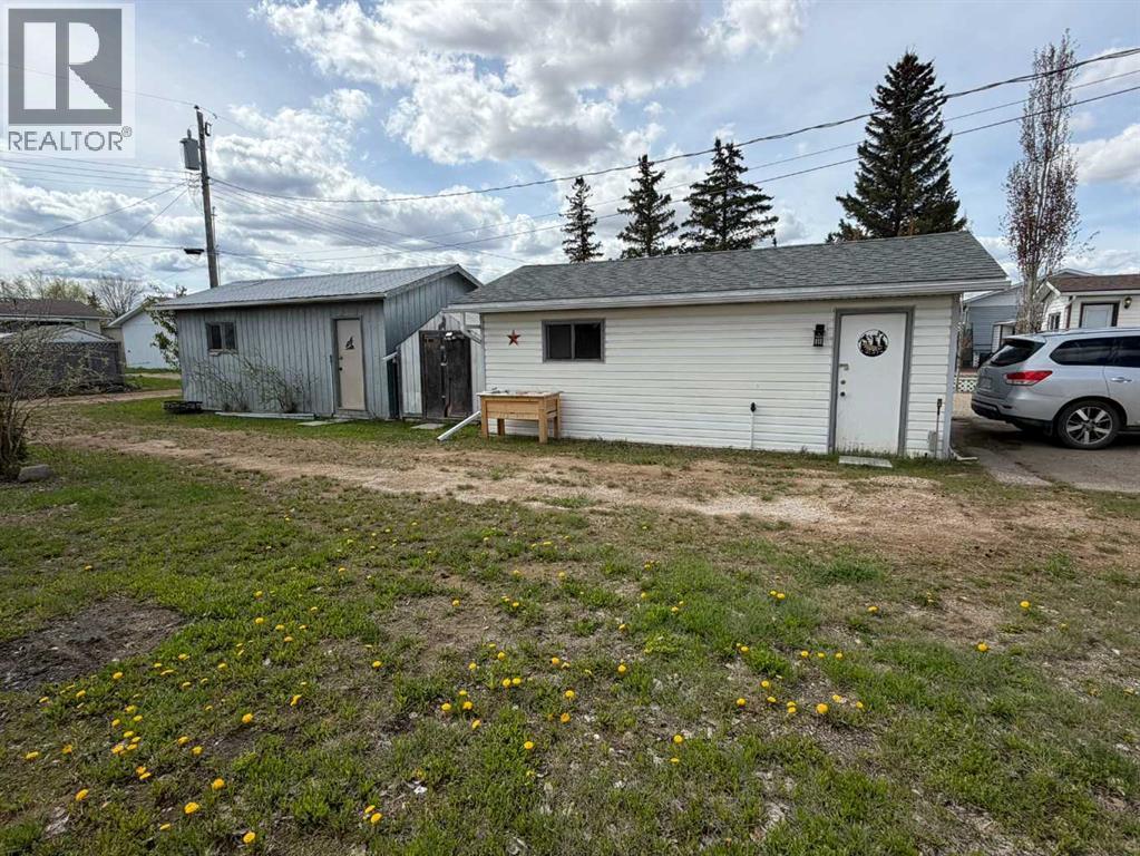 121 2 Avenue - 31