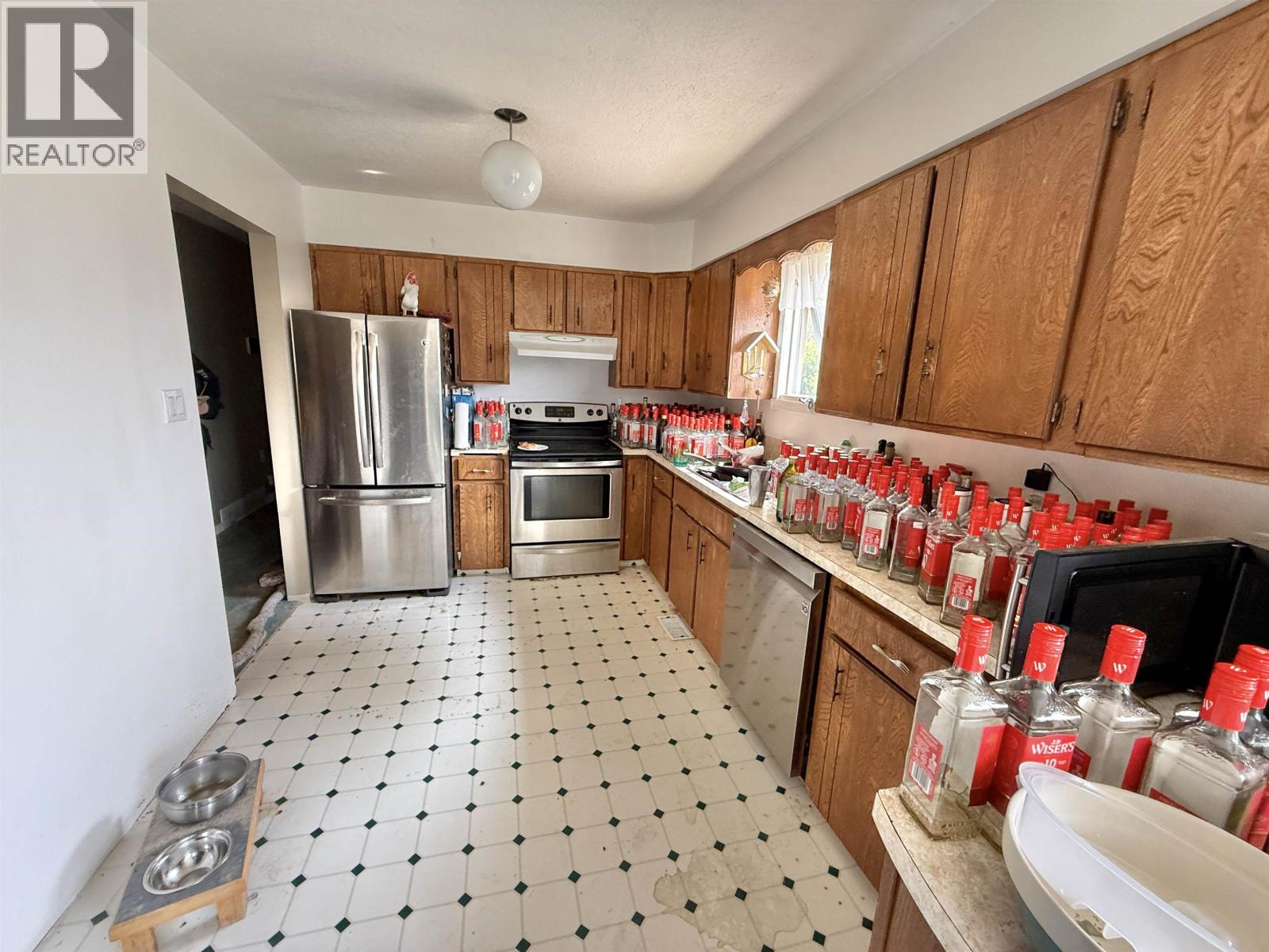 834 ROLPH STREET - 17