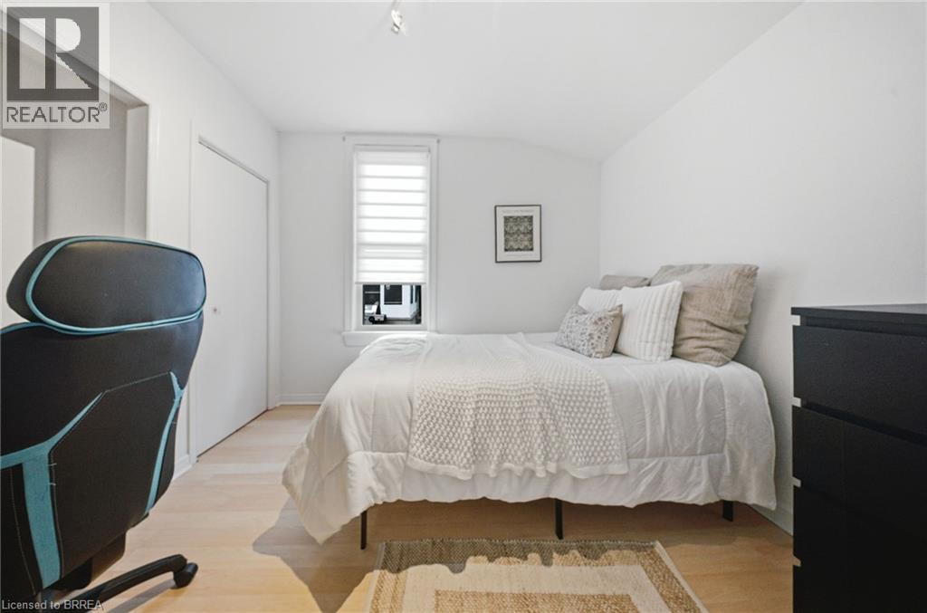 254 ERIE Avenue - Image 19