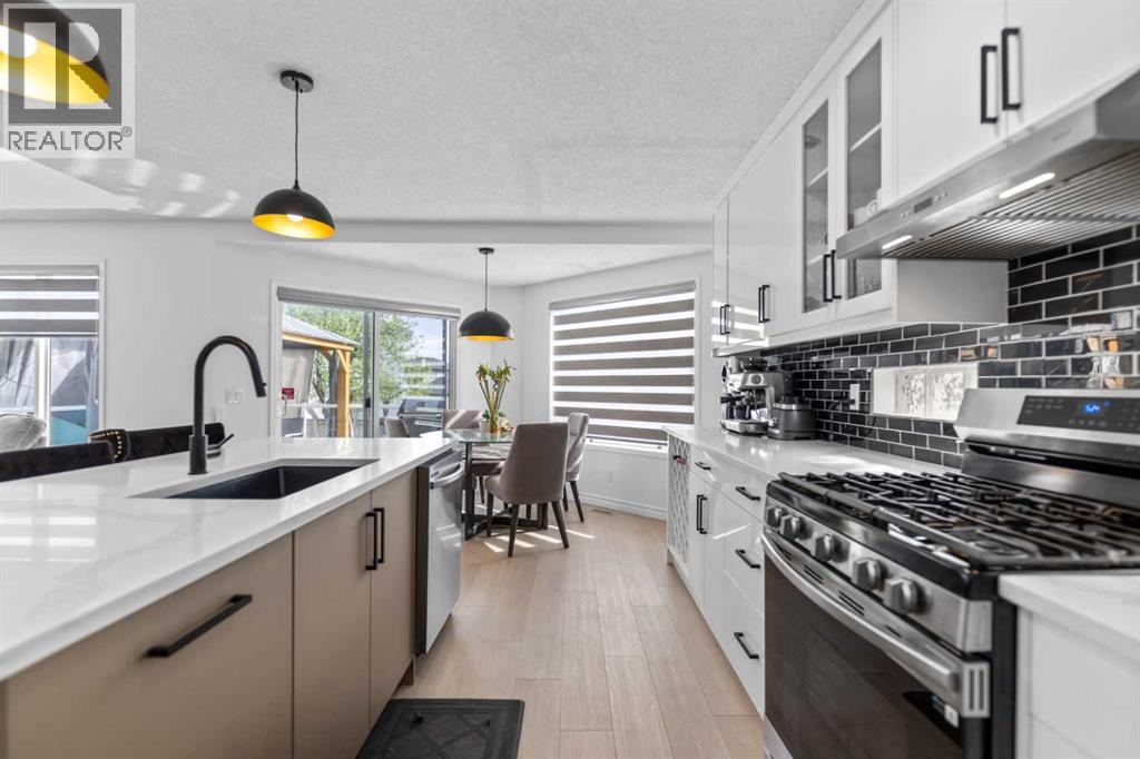 7 Country Hills Park NW - 26