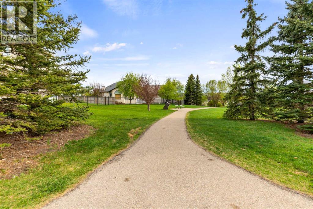 7 Country Hills Park NW - 10