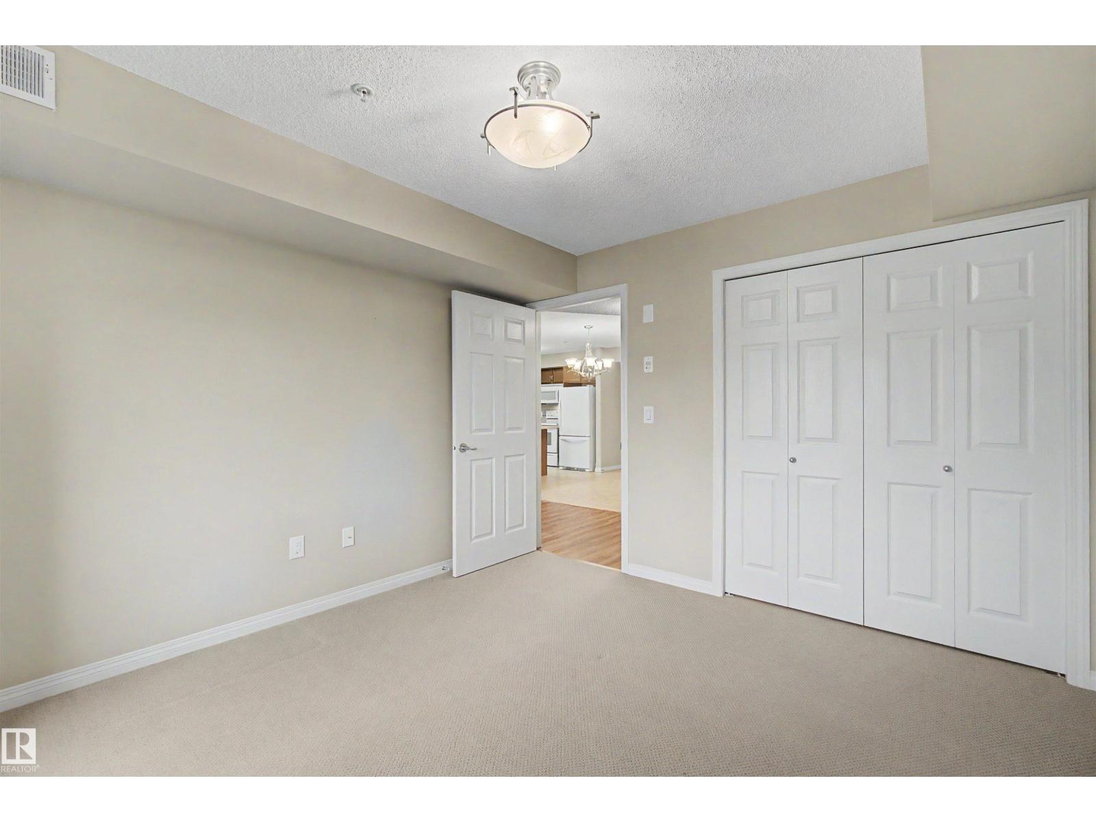 #215 4450 MCCRAE AV NW - 23