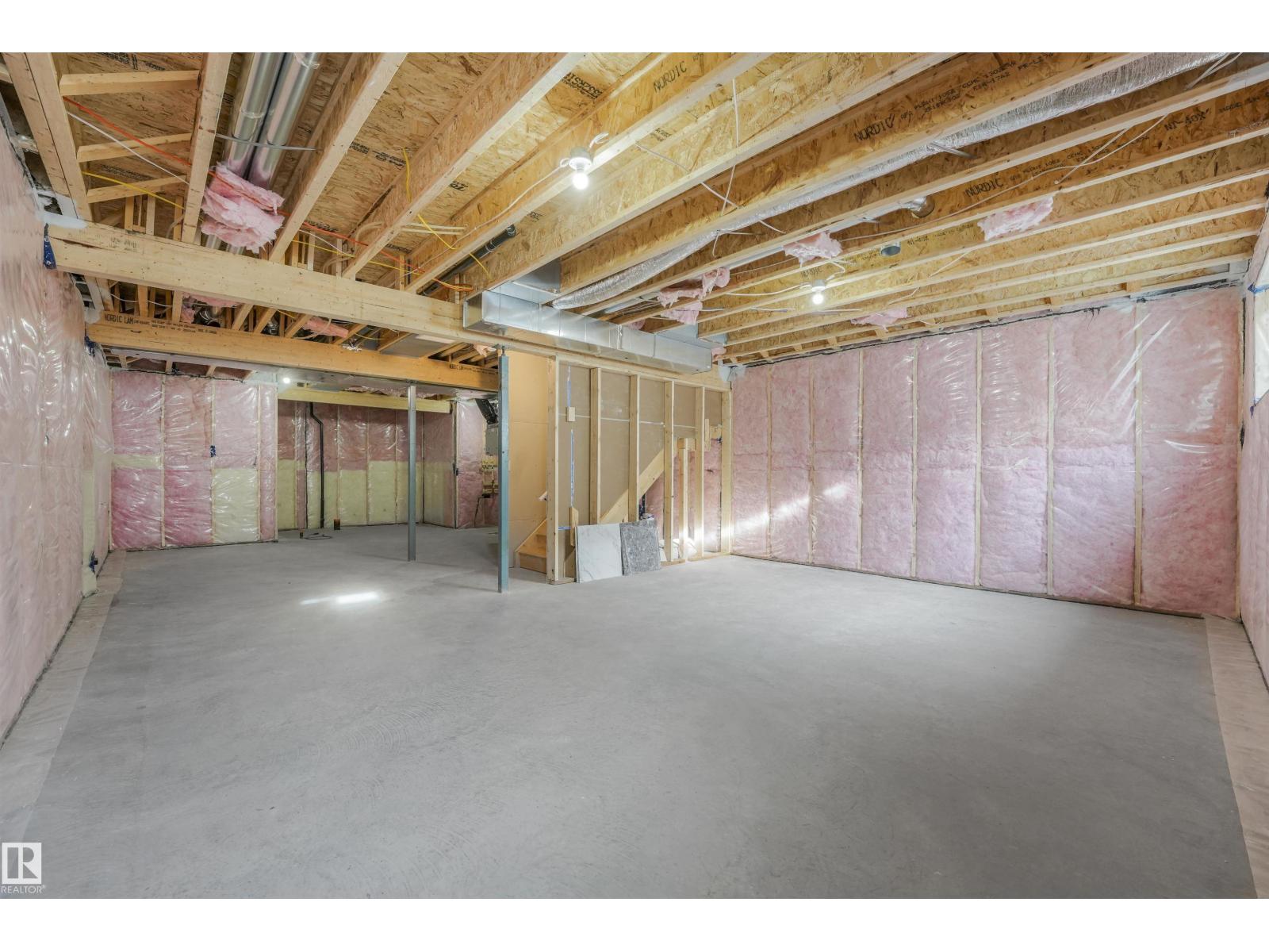 3507 44 Avenue - 62
