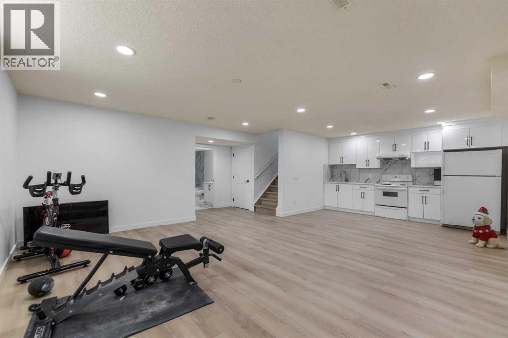 7 Country Hills Park NW - 41