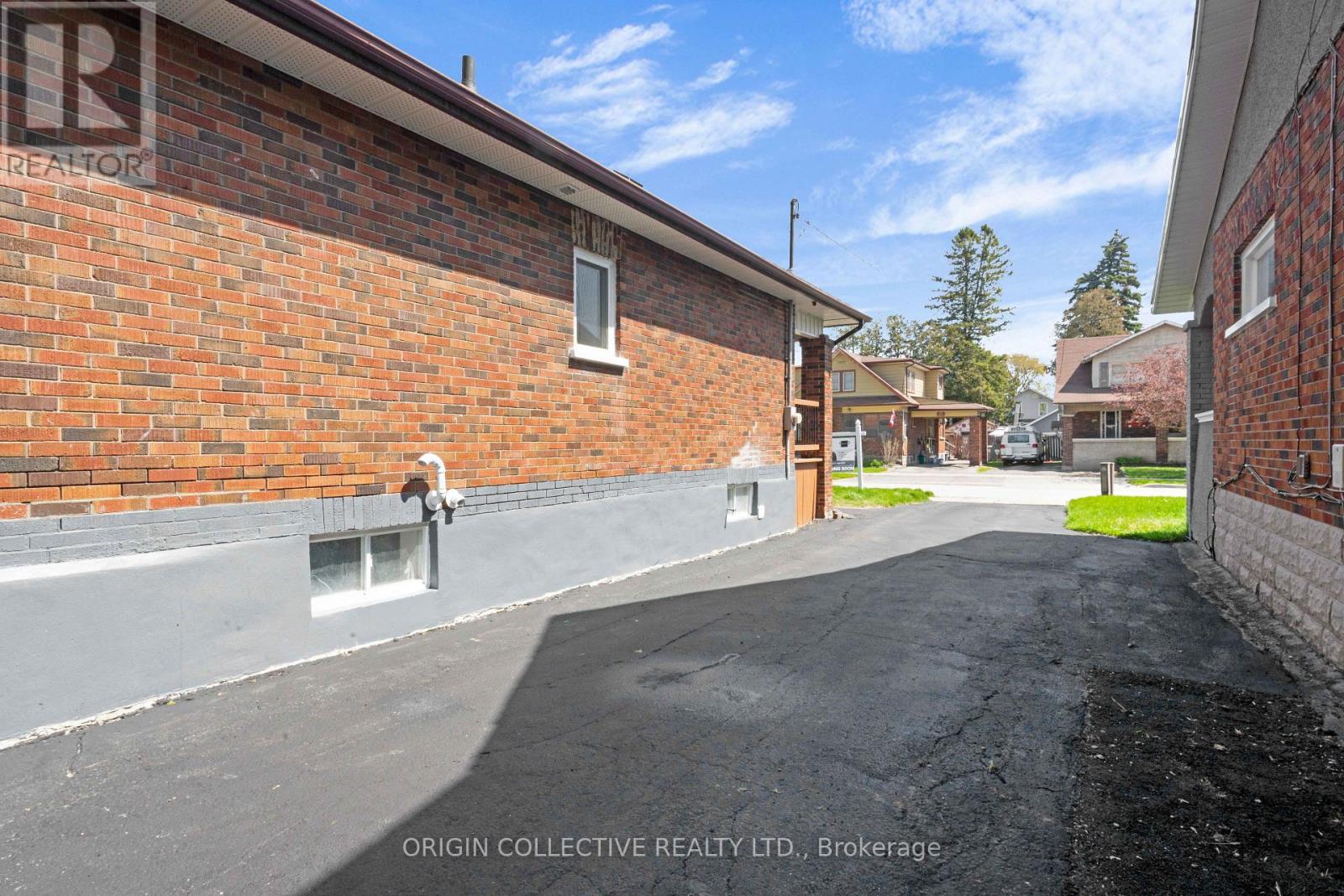 280 DIVISION STREET - Image 4