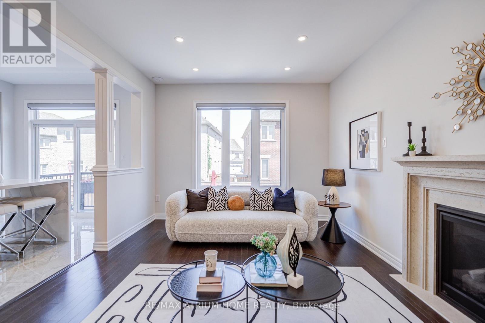 368 ROY HARPER AVENUE - 13