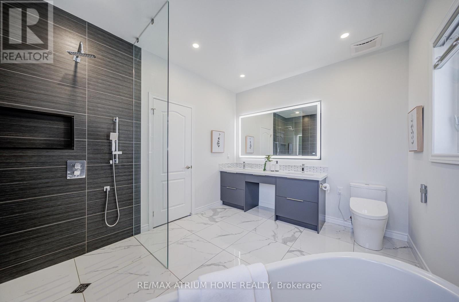 368 ROY HARPER AVENUE - 24