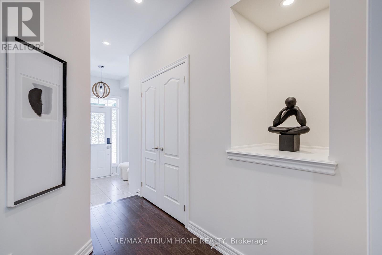 368 ROY HARPER AVENUE - 5