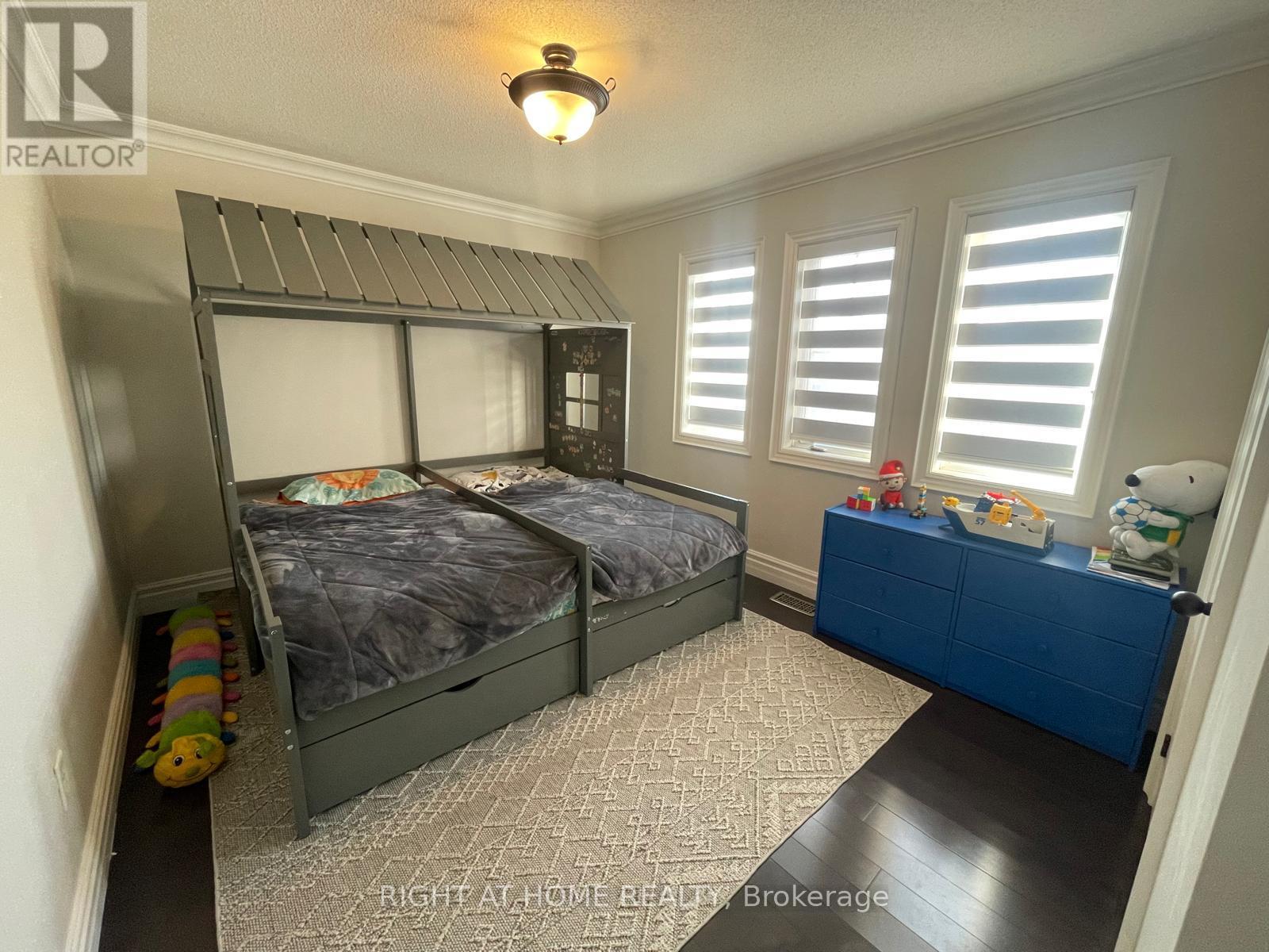 39 SCARLETT TRAIL - 38