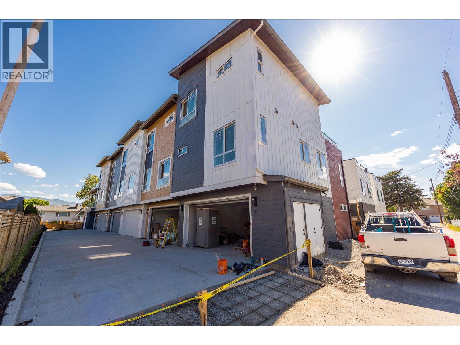 #1 760 Raymer Avenue - 46