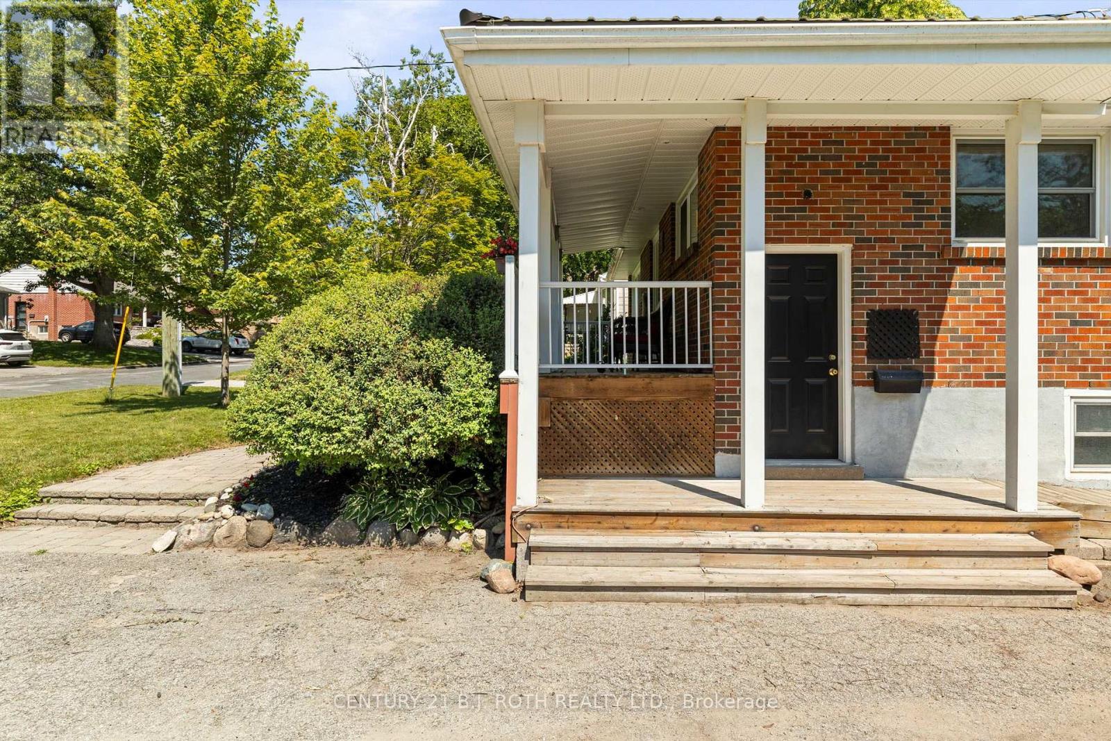 7 VINE STREET - Image 18