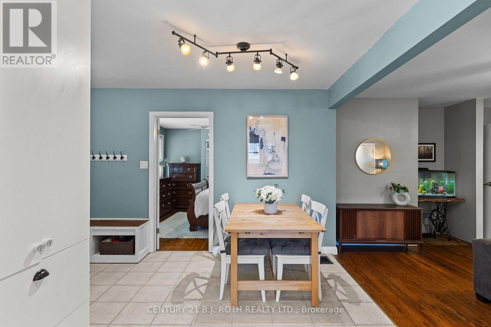 7 VINE STREET - 9