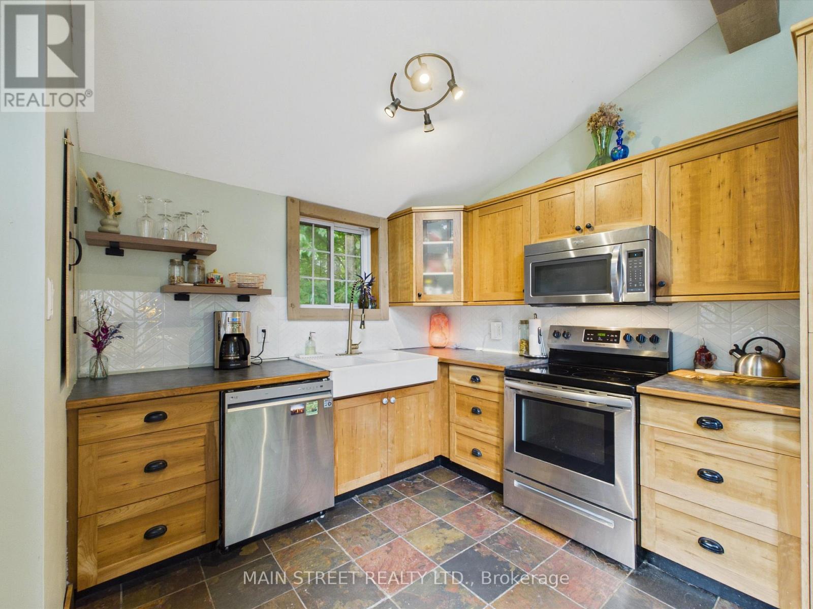 1063 SHERWOOD FOREST ROAD - 6