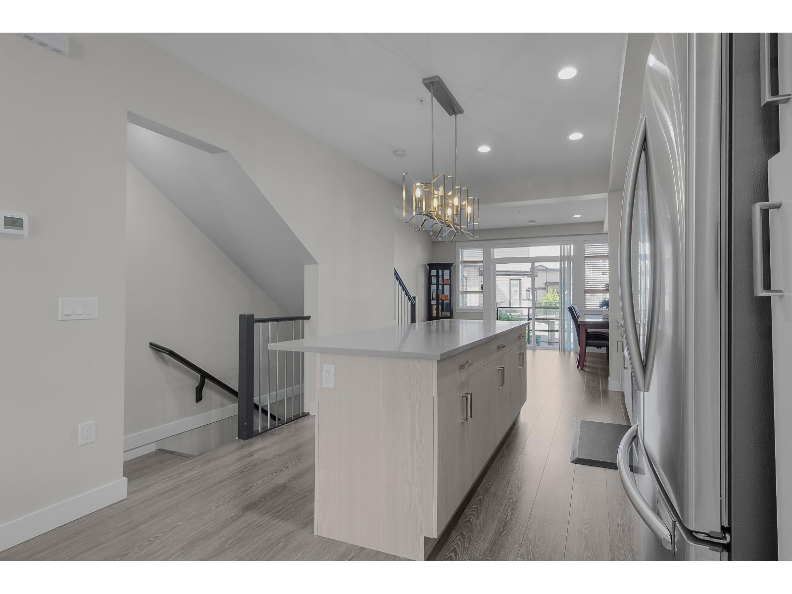 9 8413 MIDTOWN WAY, Chilliwack Proper South, Chilliwack