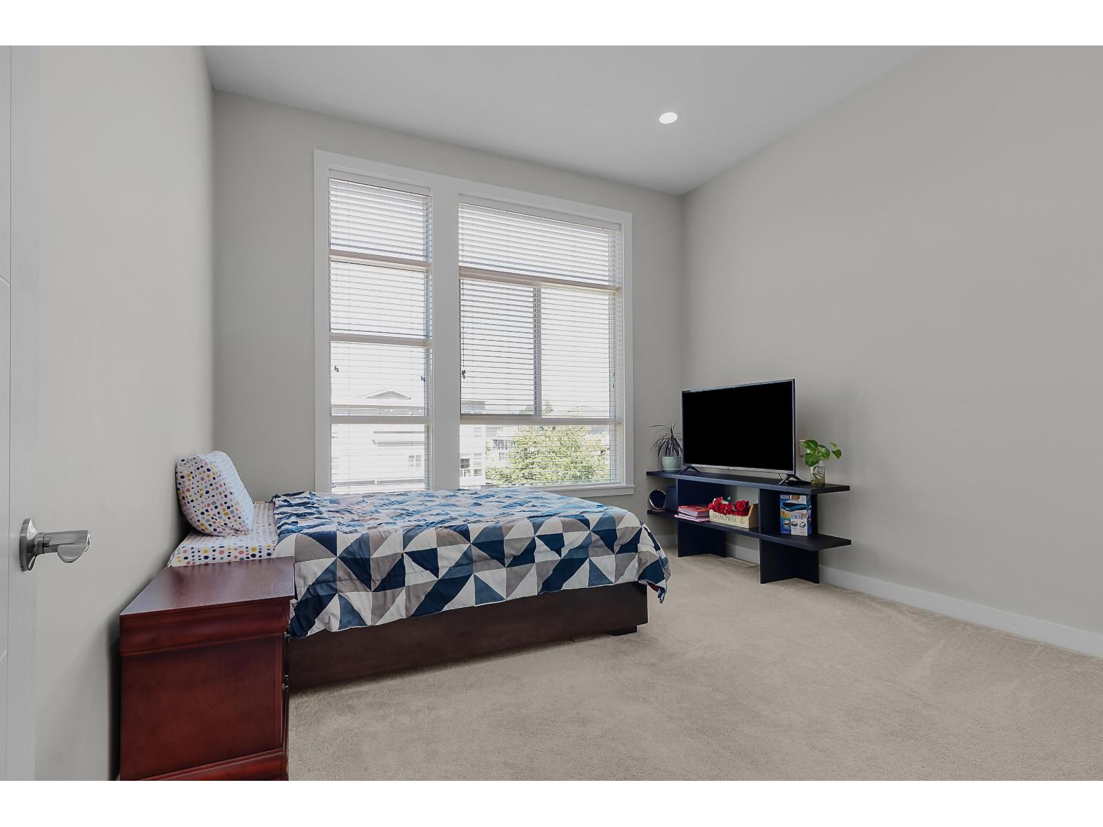 9 8413 MIDTOWN WAY, Chilliwack Proper South, Chilliwack