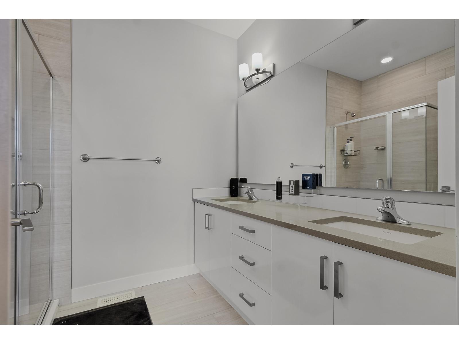 9 8413 MIDTOWN WAY, Chilliwack Proper South, Chilliwack