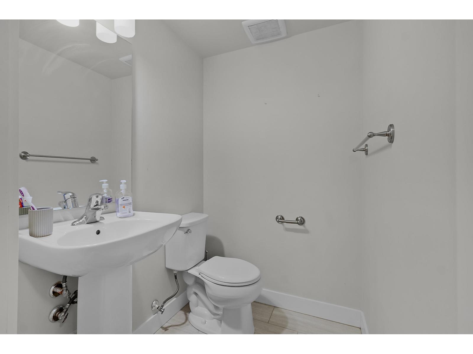 9 8413 MIDTOWN WAY, Chilliwack Proper South, Chilliwack