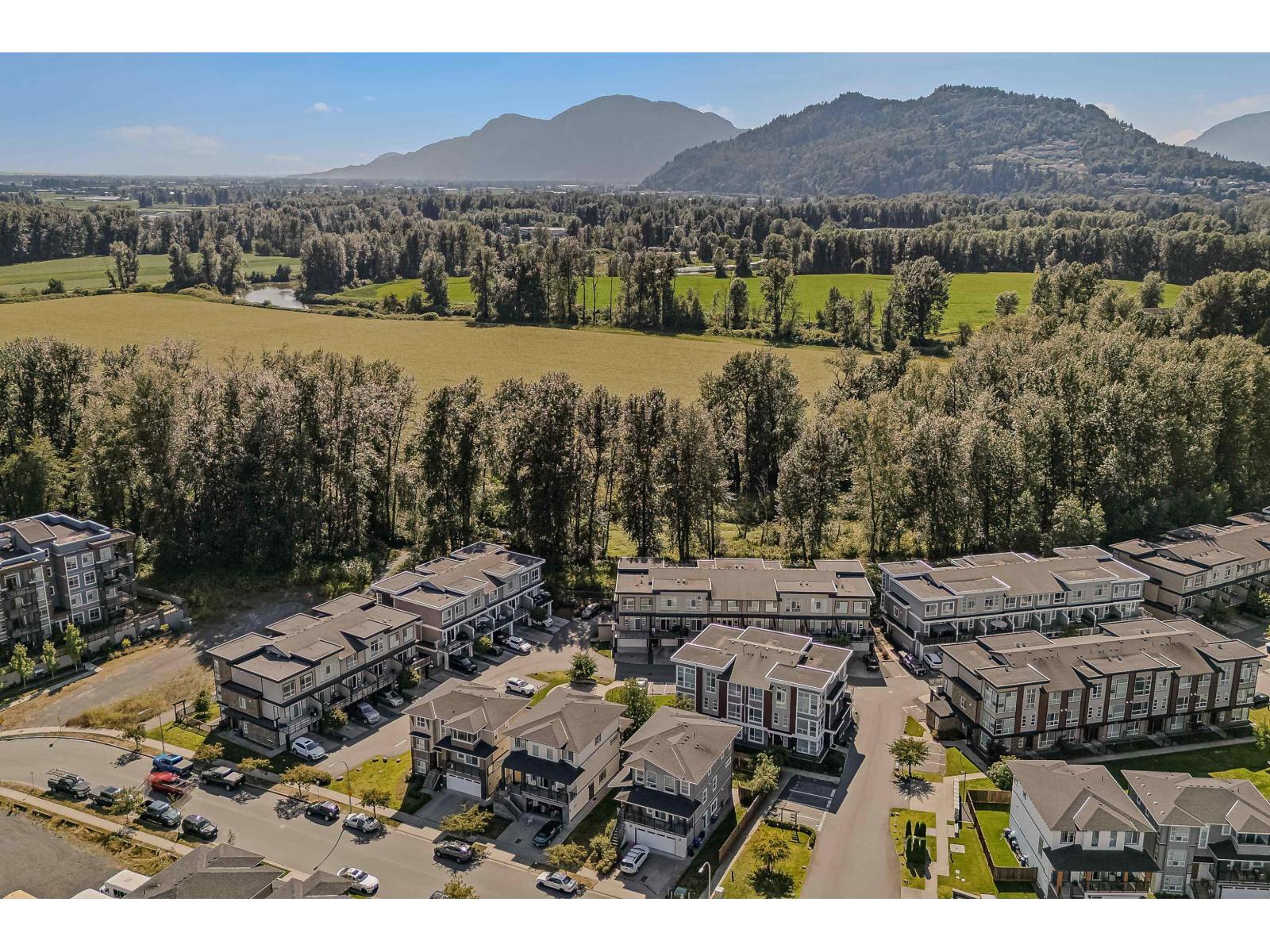 9 8413 MIDTOWN WAY, Chilliwack Proper South, Chilliwack