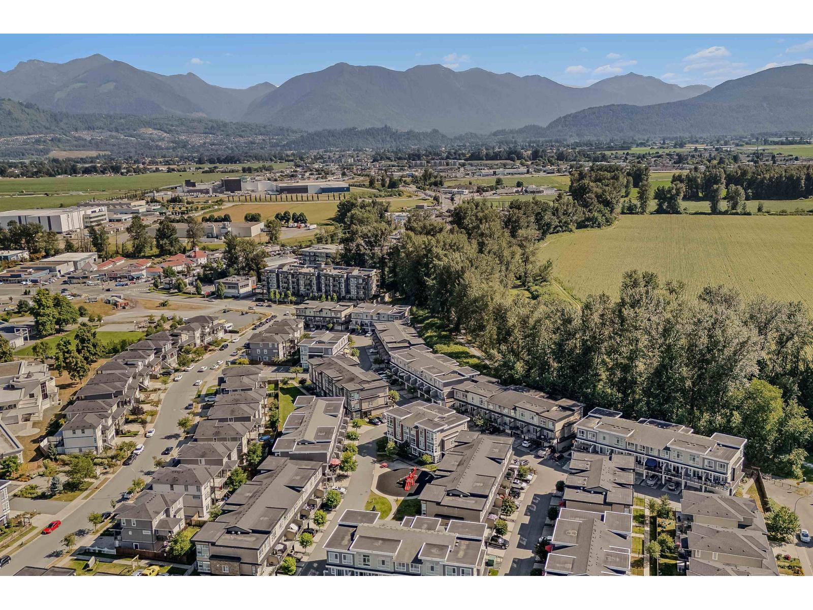 9 8413 MIDTOWN WAY, Chilliwack Proper South, Chilliwack