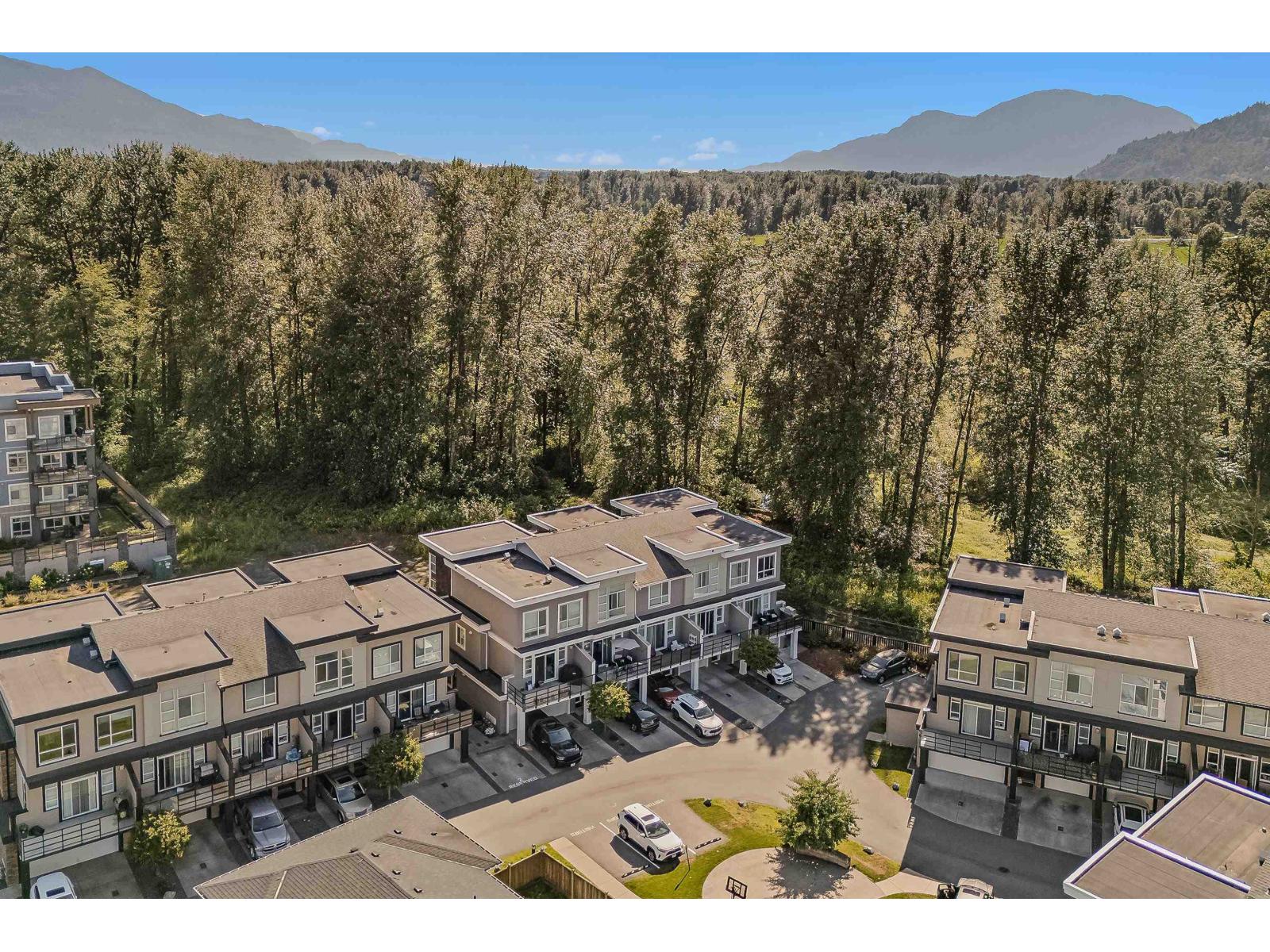 9 8413 MIDTOWN WAY, Chilliwack Proper South, Chilliwack
