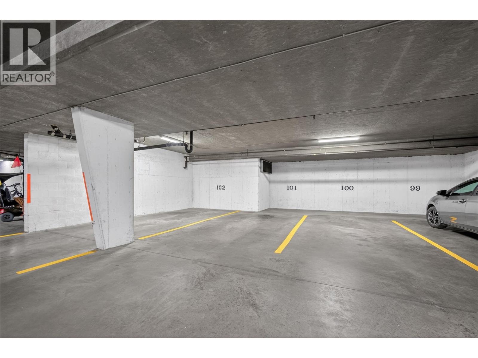 #206 1045 Sutherland Avenue - 24
