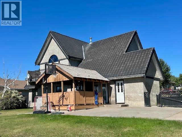 5516 MINNAKER CRESCENT - 3