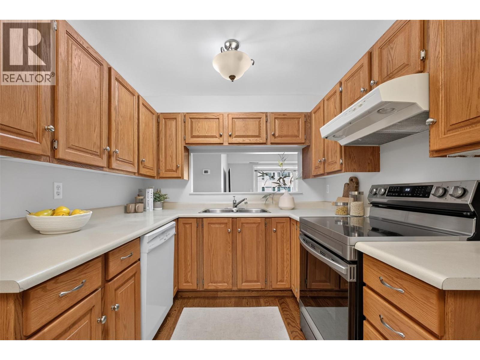 #206 1045 Sutherland Avenue - Image 10