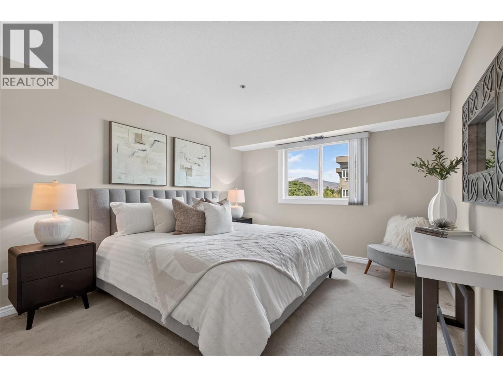 #206 1045 Sutherland Avenue - 14