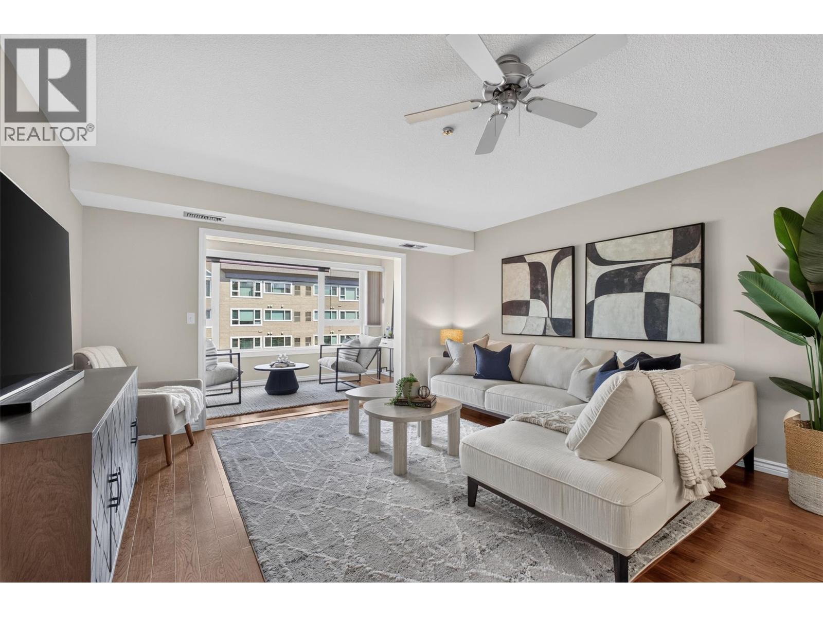#206 1045 Sutherland Avenue - 1