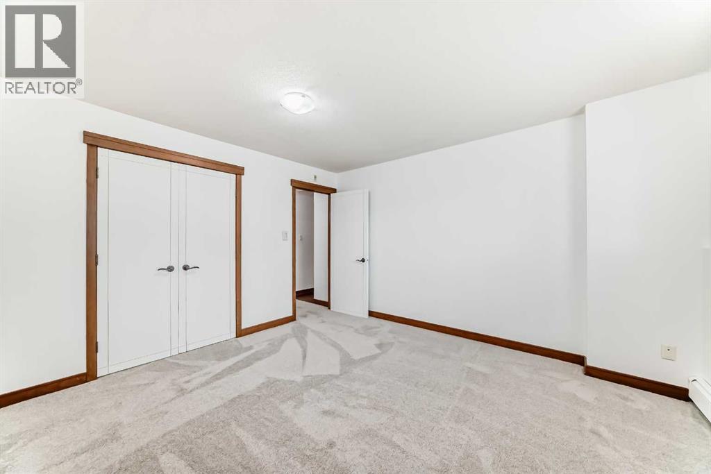 #112 315 50 Avenue SW - 22